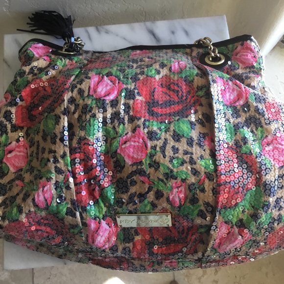 Flowers 🌺 and Sequins Betsy Johnson Purse - Picture 5 of 7